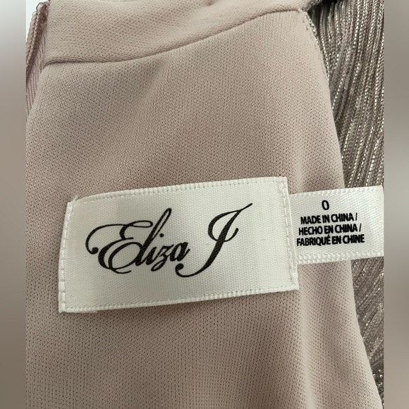 Eliza J Shimmering Cutout Halter Gown - Picture 7 of 7